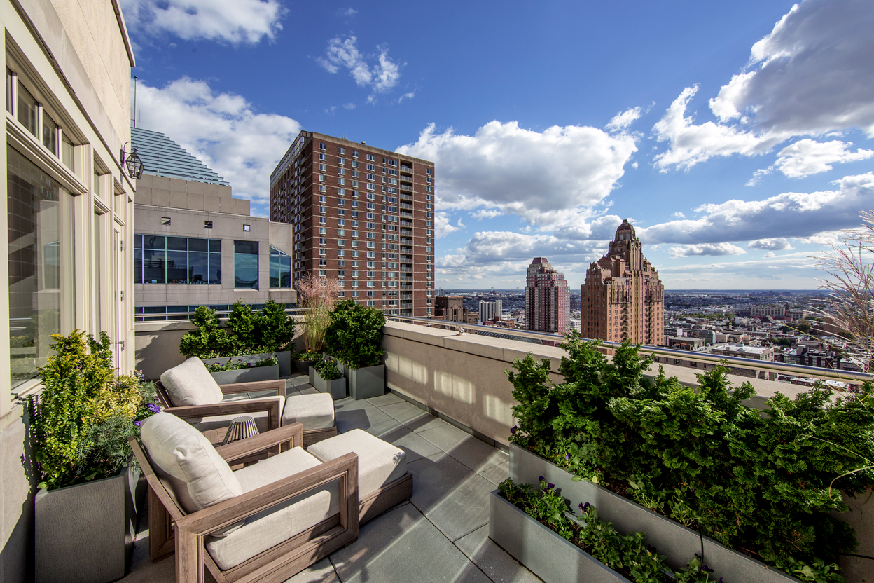1601LocustPH3Deck2-